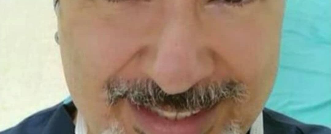 Ameliyathanede Dr. Eser Ağar Boneli Maskeli